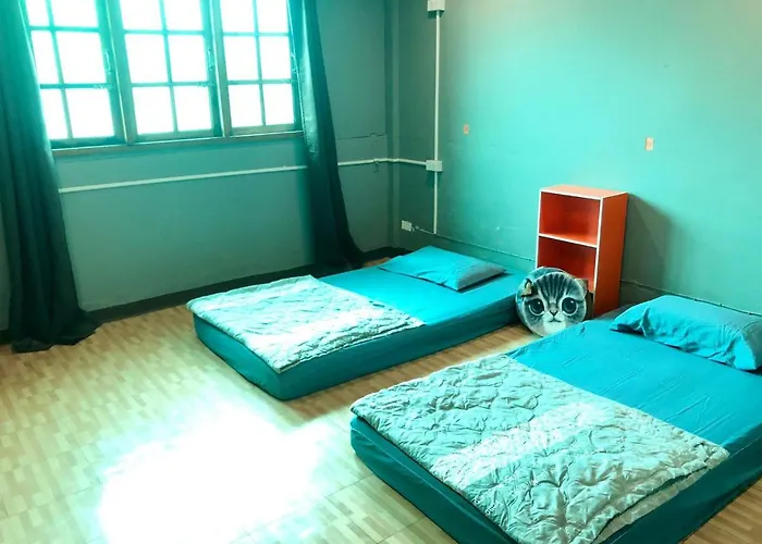 Wachi Hostel *